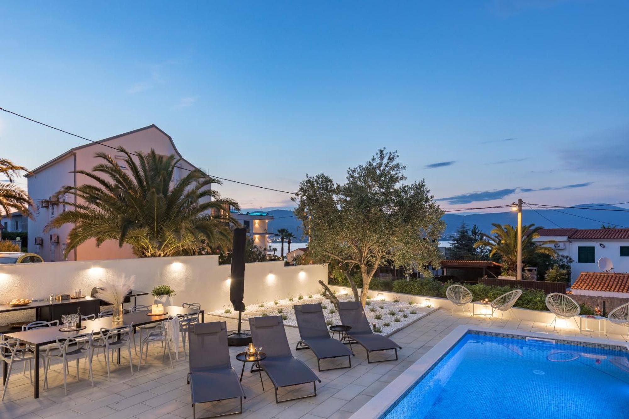 Apartments Marina 特罗吉尔 外观 照片